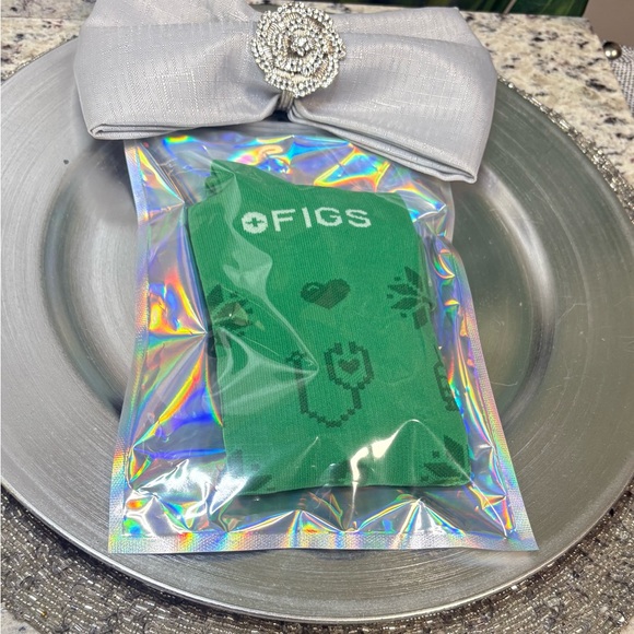 Figs Green Do it With Heart Compression Socks - Picture 3 of 3